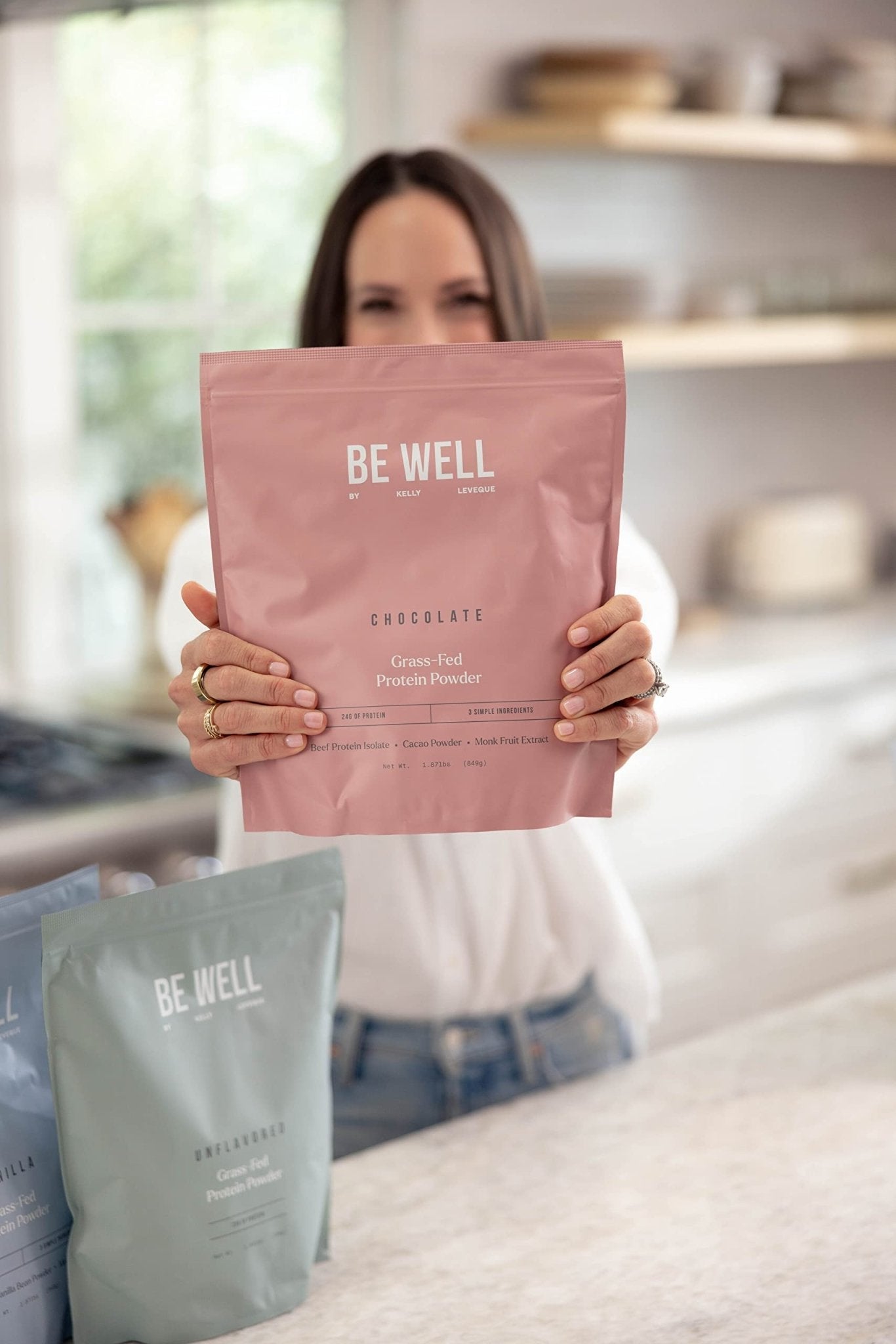 Be Well by Kelly Chocolate Grass-Fed Beef Protein Powder, 24G of Protein & 1G Net Carbs (3 Ingredients, 30 Servings) 9 Amino Acids + 3 BCAAs No Soy, No Dairy, Stevia-Free, No Sugar Added 1.87lb 849g - Maple Wellness Supplements