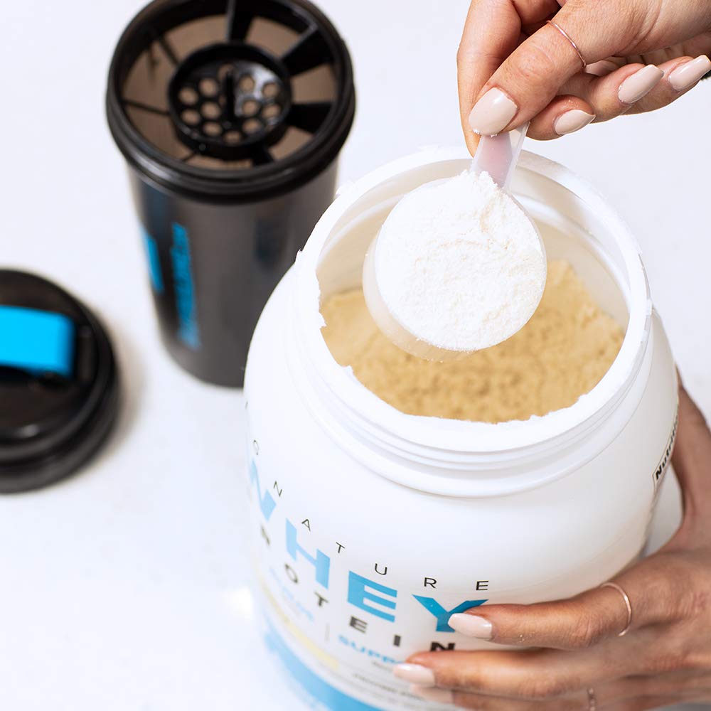 Bodybuilding Signature 100% Whey Protein Powder | 25g of Protein per Serving - Maple Wellness Supplements