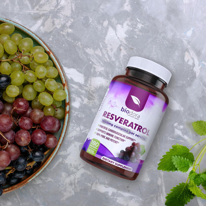 Resveratrol 1600mg - 180 Capsules | Trans-Resveratrol Antioxidant Supplement with Natural Green Tea, Grape Seed Polyphenols & Quercetin, Supports Digestive - Maple Wellness Supplements